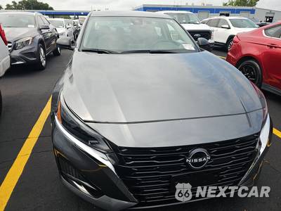2025 Nissan Altima SV - zdjęcie 2 z 18 - miniatura