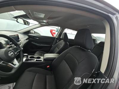 2025 Nissan Altima SV - zdjęcie 18 z 18 - miniatura