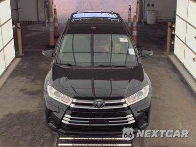 2019 Toyota Highlander LE - zdjęcie 2 z 31 - miniatura