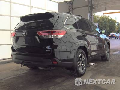 2019 Toyota Highlander LE - zdjęcie 5 z 31 - miniatura