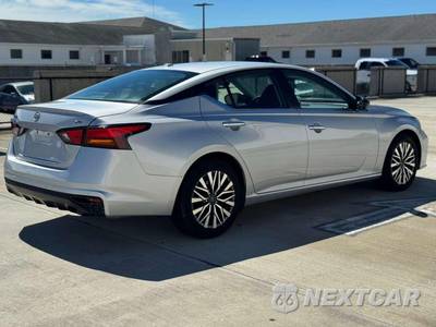 2024 Nissan Altima SV - zdjęcie 4 z 13 - miniatura