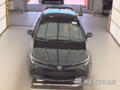 2023 Toyota Corolla Hatchback SE - zdjęcie 2 z 36 - miniatura