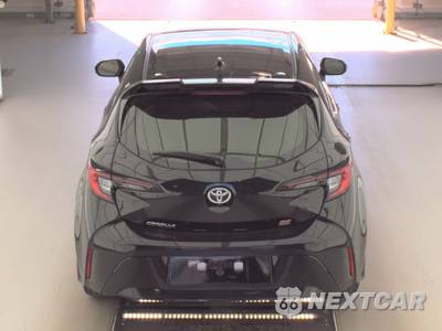 2023 Toyota Corolla Hatchback SE - zdjęcie 5 z 36 - miniatura