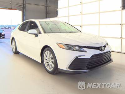 2022 Toyota Camry LE - zdjęcie 3 z 40 - miniatura