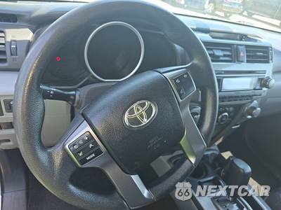 2010 Toyota 4Runner SR5 - zdjęcie 10 z 45 - miniatura