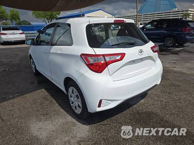 2018 Toyota Yaris L Hatchback - zdjęcie 6 z 27 - miniatura