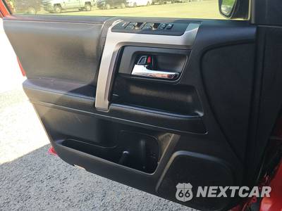 2021 Toyota 4Runner SR5 - zdjęcie 9 z 29 - miniatura