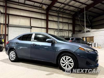 2017 Toyota Corolla LE Sedan - zdjęcie 3 z 31 - miniatura
