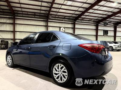 2017 Toyota Corolla LE Sedan - zdjęcie 7 z 31 - miniatura