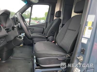 2019 Mercedes-Benz Sprinter 2500 Crew Van High Roof 144.0" WB - zdjęcie 7 z 37 - miniatura