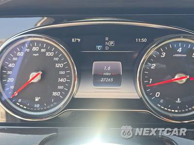 2019 Mercedes-Benz E 300 Sedan - zdjęcie 12 z 33 - miniatura