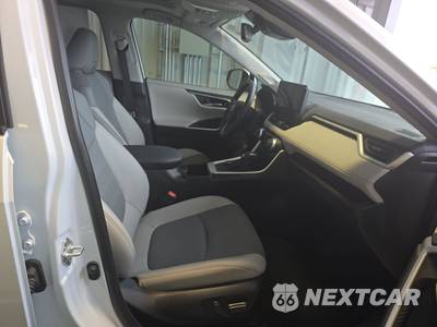 2024 Toyota RAV4 Hybrid Limited - zdjęcie 8 z 22 - miniatura