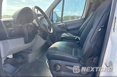 2014 Mercedes-Benz Sprinter 2500 Cargo Van Standard Roof 144.3" WB - zdjęcie 10 z 30 - miniatura