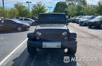 2014 Jeep Wrangler Sport - zdjęcie 2 z 38 - miniatura