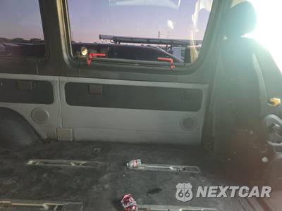 2016 Mercedes-Benz Sprinter 2500 Passenger Van 144.3" WB - zdjęcie 13 z 23 - miniatura