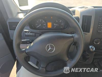 2016 Mercedes-Benz Sprinter 2500 Passenger Van 144.3" WB - zdjęcie 10 z 23 - miniatura