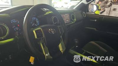 2021 Toyota Tacoma TRD Off-Road Crew Cab Medium Bed - zdjęcie 24 z 28 - miniatura