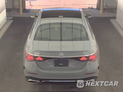 2025 Mercedes-Benz E 350 Sedan - zdjęcie 5 z 19 - miniatura