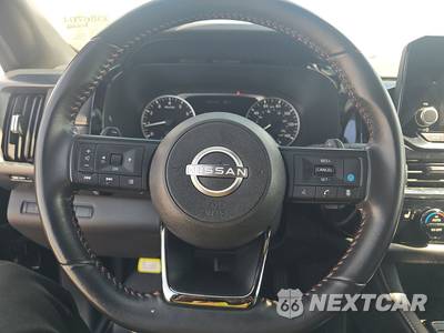 2024 Nissan Pathfinder Rock Creek - zdjęcie 10 z 23 - miniatura