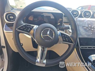 2025 Mercedes-Benz GLC 300 - zdjęcie 10 z 21 - miniatura