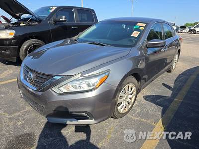 2016 Nissan Altima 2.5 S - zdjęcie 1 z 36 - miniatura