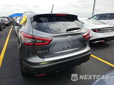 2021 Nissan Rogue Sport SV - zdjęcie 5 z 18 - miniatura