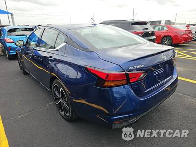 2024 Nissan Altima SR - zdjęcie 6 z 18 - miniatura