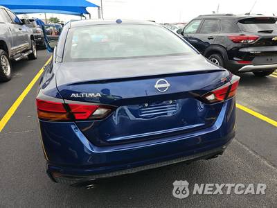 2024 Nissan Altima SR - zdjęcie 5 z 18 - miniatura