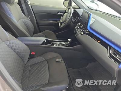 2020 Toyota C-HR XLE - zdjęcie 15 z 18 - miniatura
