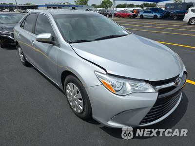 2017 Toyota Camry LE - zdjęcie 3 z 18 - miniatura