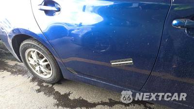 2011 Toyota Prius Three - zdjęcie 43 z 48 - miniatura