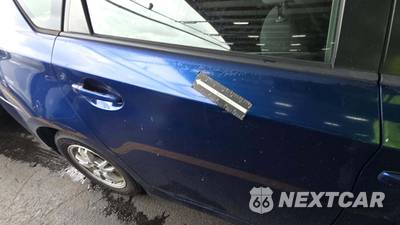 2011 Toyota Prius Three - zdjęcie 27 z 48 - miniatura
