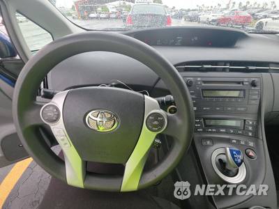 2011 Toyota Prius Three - zdjęcie 11 z 48 - miniatura