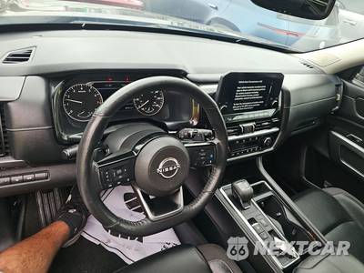 2022 Nissan Pathfinder SL - zdjęcie 11 z 27 - miniatura