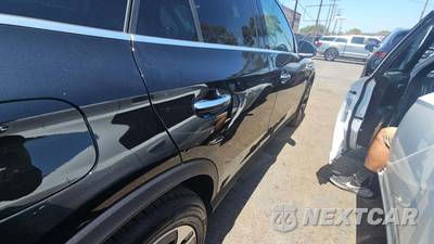 2025 Mercedes-Benz GLC 350e - zdjęcie 28 z 29 - miniatura