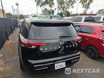 2022 Nissan Pathfinder SL - zdjęcie 5 z 27 - miniatura