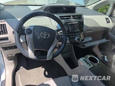 2015 Toyota Prius v Four - zdjęcie 14 z 22 - miniatura