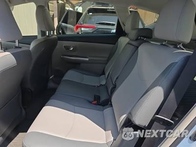 2015 Toyota Prius v Four - zdjęcie 16 z 22 - miniatura
