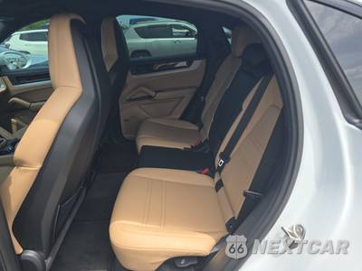 2025 Porsche Cayenne Coupe - zdjęcie 13 z 19 - miniatura