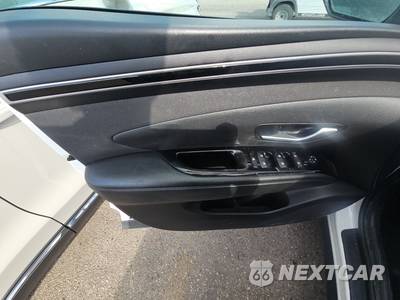 2023 Hyundai Tucson Limited - zdjęcie 9 z 34 - miniatura