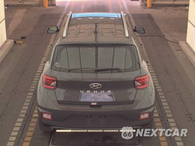 2025 Hyundai Venue SEL - zdjęcie 5 z 19 - miniatura