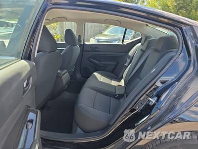 2023 Nissan Altima SV - zdjęcie 14 z 24 - miniatura