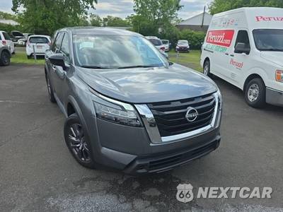2023 Nissan Pathfinder S - zdjęcie 3 z 27 - miniatura