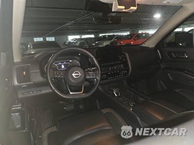 2023 Nissan Pathfinder SL - zdjęcie 12 z 23 - miniatura