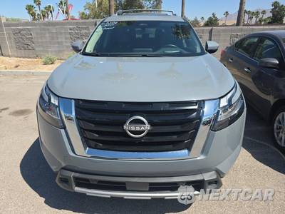2023 Nissan Pathfinder Platinum - zdjęcie 2 z 26 - miniatura