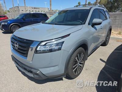 2023 Nissan Pathfinder Platinum - zdjęcie 1 z 26 - miniatura
