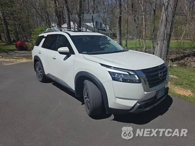 2023 Nissan Pathfinder Platinum - zdjęcie 3 z 27 - miniatura