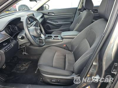 2025 Nissan Altima SV - zdjęcie 7 z 19 - miniatura