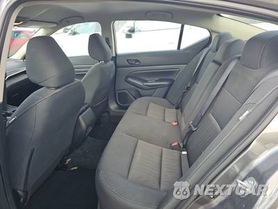 2025 Nissan Altima SV - zdjęcie 13 z 19 - miniatura