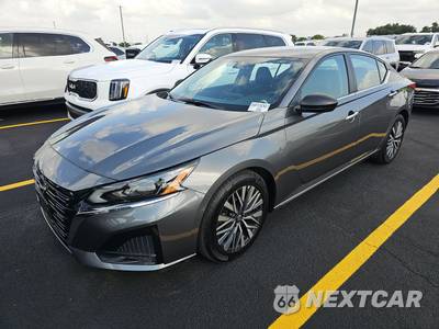 2025 Nissan Altima SV - zdjęcie 1 z 19 - miniatura